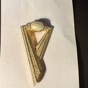 Vintage signed Elegant Gold and White Opal Brooch